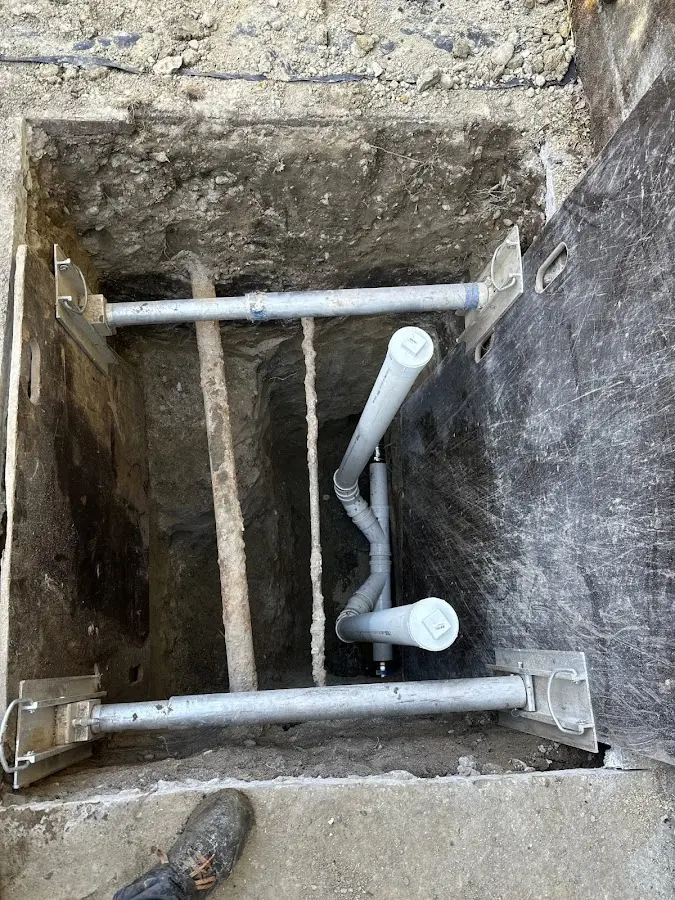 Experienced plumber completing Drain Cleaning work in Azle